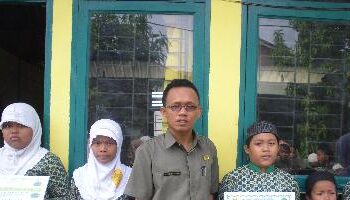 PEMBAGIAN RAPORT SEMESTER GENAP SD SWASTA WIRA MANDIRI Dan TPA-MDA WIRANUSA PRATAMA