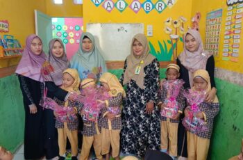 TK Swasta Al-Abrar Langsungkan Penyerahan Raport Semester Ganjil