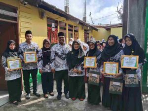 Upacara Hari Guru YPWP Medan