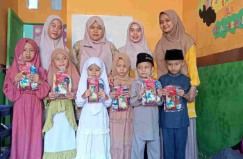 Sebagai Tanda Berakhirnya Pembelajaran, TK Swasta Al-Abrar Laksanakan Penyerahan Raport Semester Ganjil