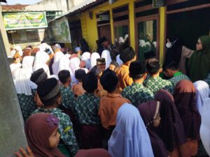 Halal bihalal YPWP