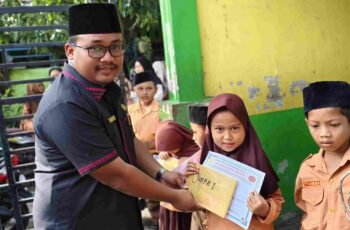SD Plus Wira Mandiri Laksanakan Pembagian Raport Semester Ganjil 2024