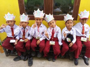 Siswa SDS Wira Mandiri mengikuti MPLS dengan Ceria